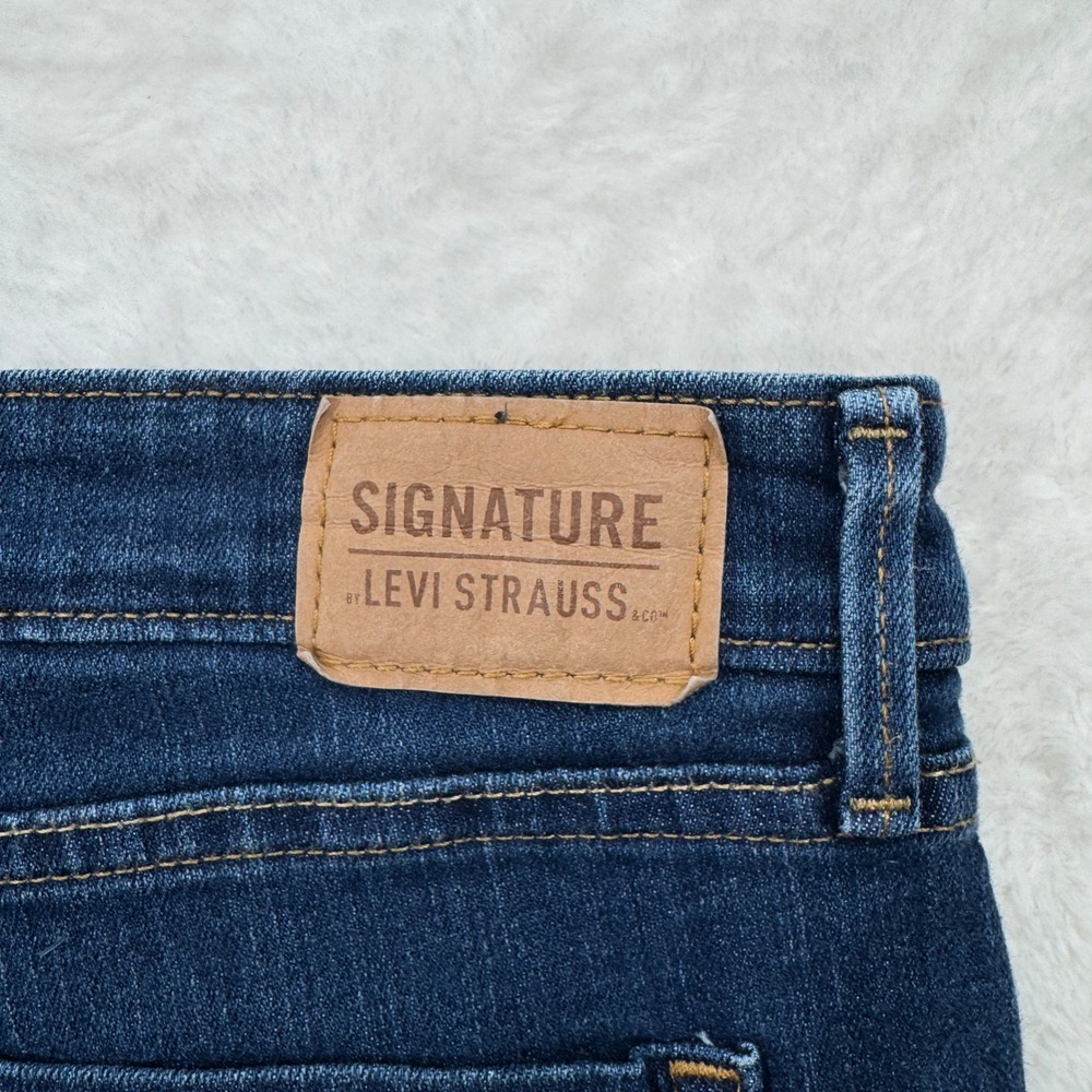 Signature by Levi Strauss Jeans Womens 12M Blue Mid Rise Straight Stretch‎ - Picture 10 of 14
